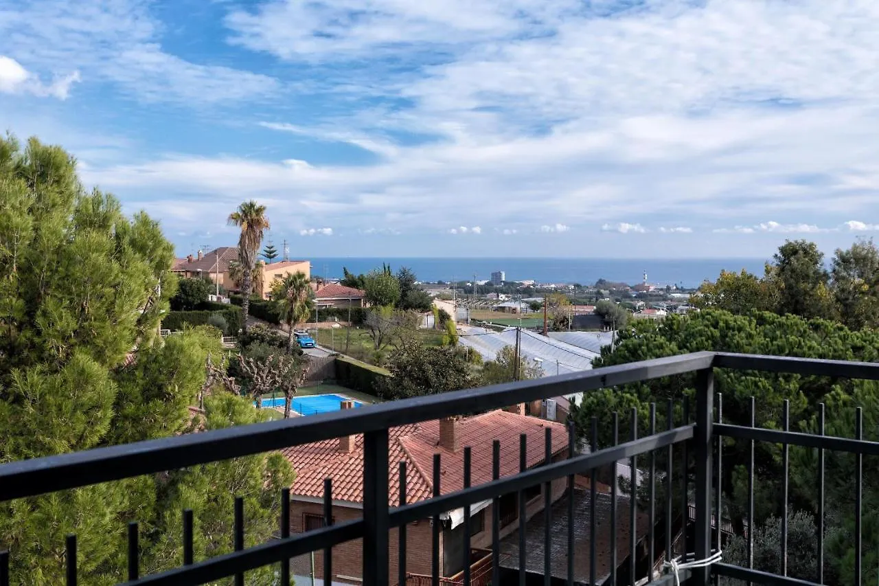 Villa Burriac With Private Pool, Costa Maresme, 20 Minutes From Barcelona كابرايلس