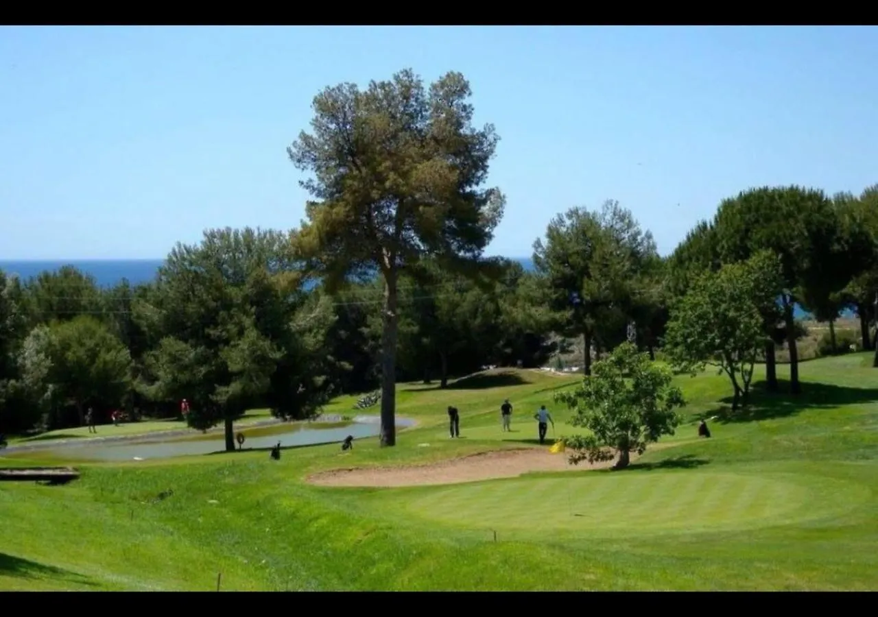 Villa Burriac With Private Pool, Costa Maresme, 20 Minutes From Barcelona كابرايلس