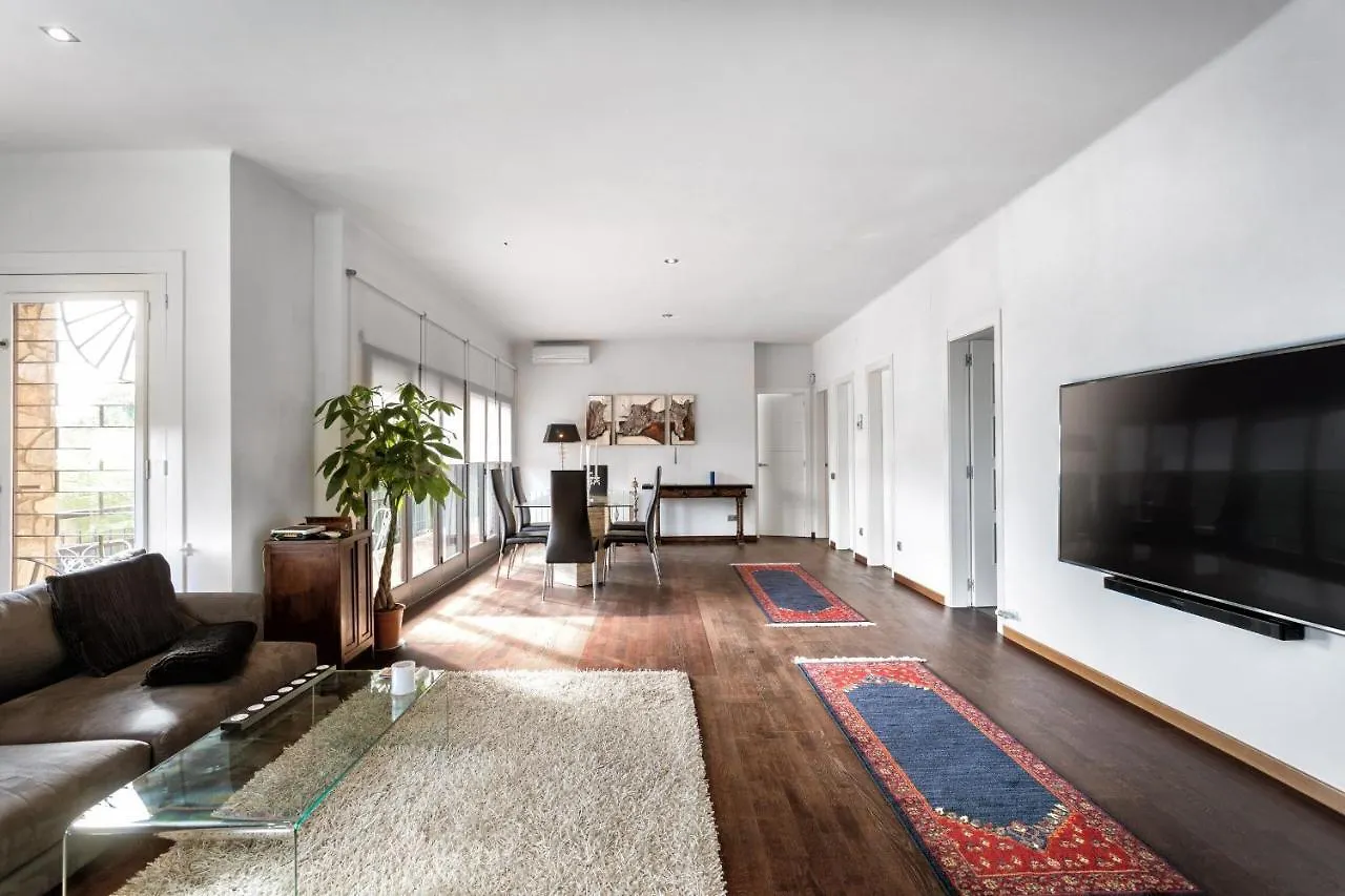 Villa Burriac With Private Pool, Costa Maresme, 20 Minutes From Barcelona كابرايلس إسبانيا